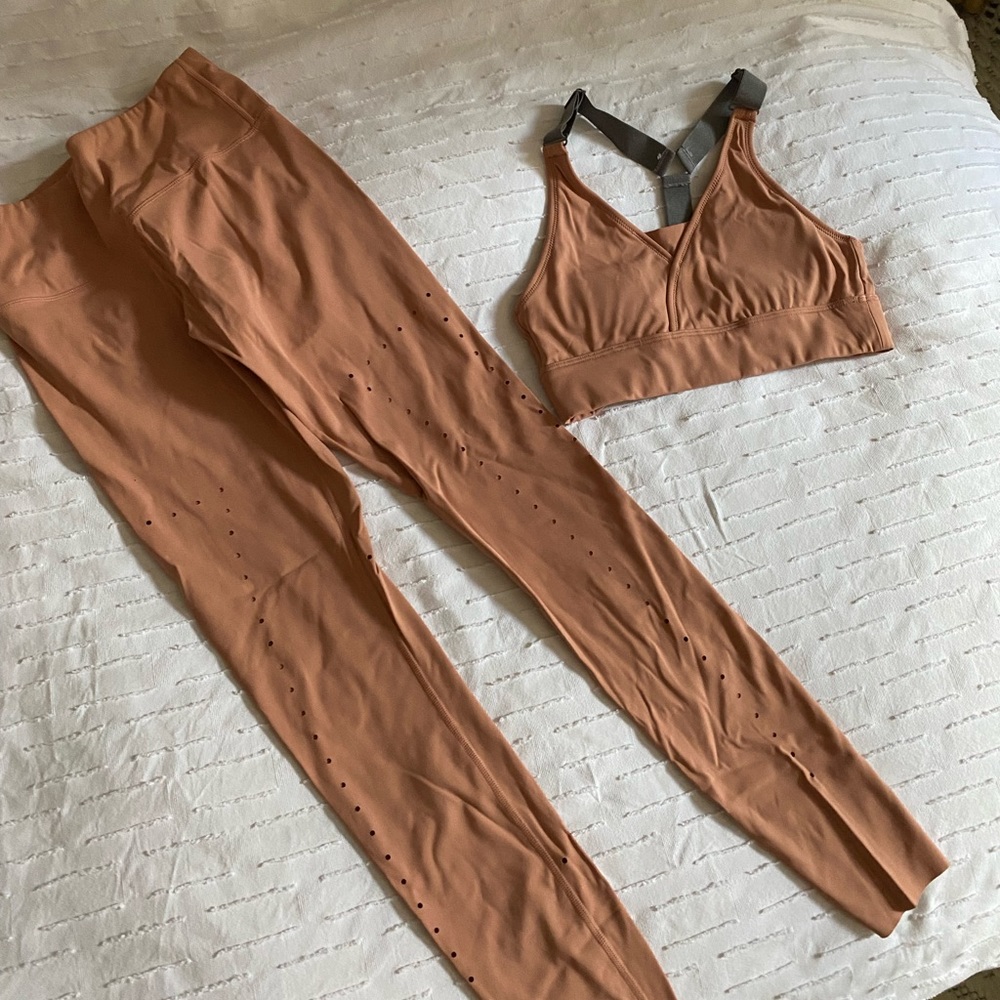 Varley light pink workout / active set